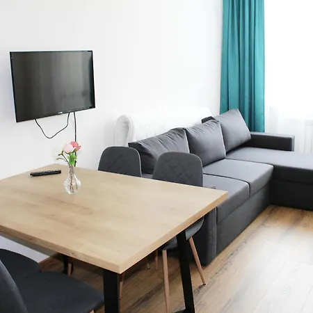 Private B27 In Gardens بوروفتس