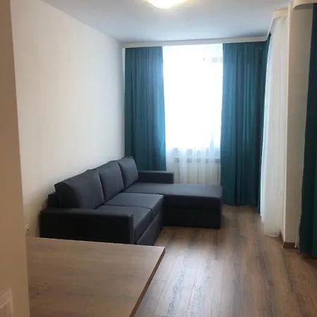 Private B27 In Gardens * بوروفتس