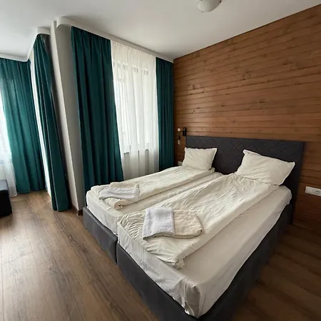 Private B27 In Gardens *