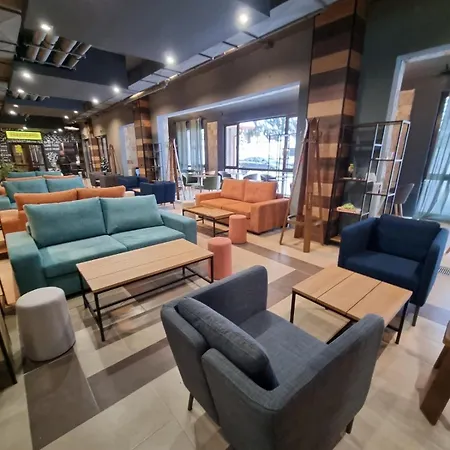 Private B27 In Gardens