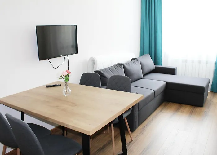 Private B27 In Gardens Borovec