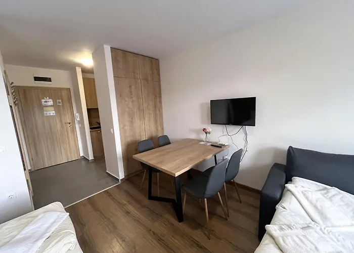 Private B27 In Gardens Apartman *